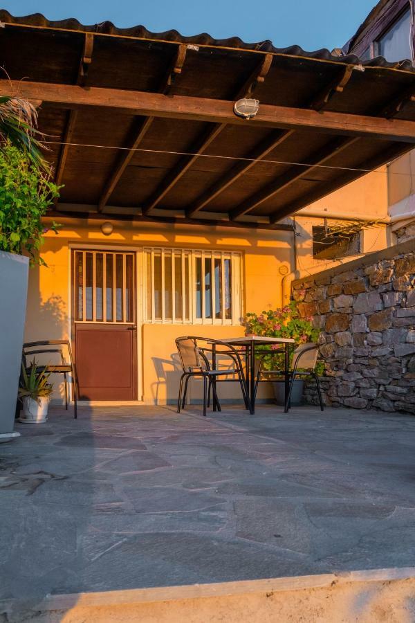 Voulias Αpartments Apartment Kini Ngoại thất bức ảnh